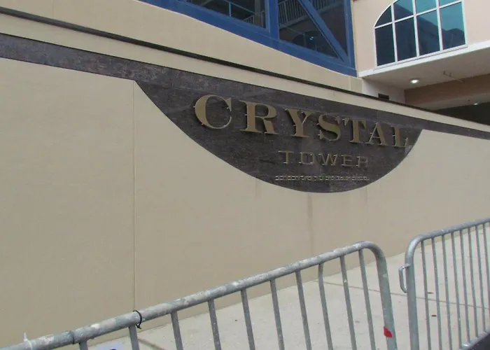 Crystal Tower 1608 Beachfront Pool-lazy River-gulf Views- Snowbird Wanted Apartment
